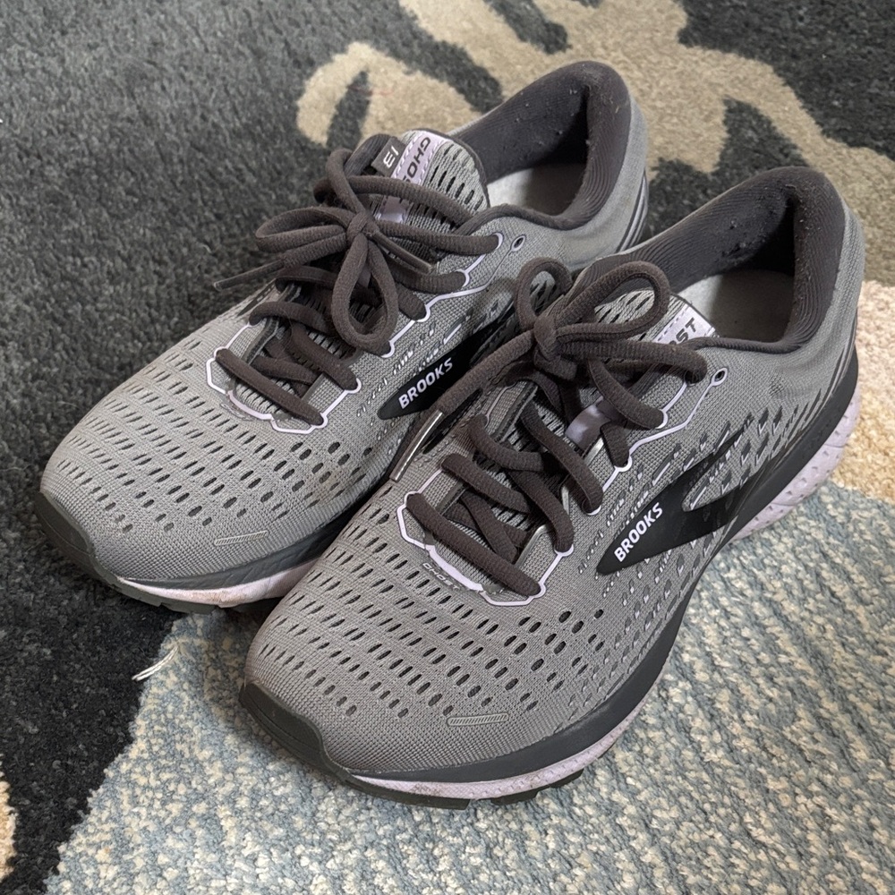 Brooks Ghost 13 Women's Charcoal and Lavender Athletic Shoes